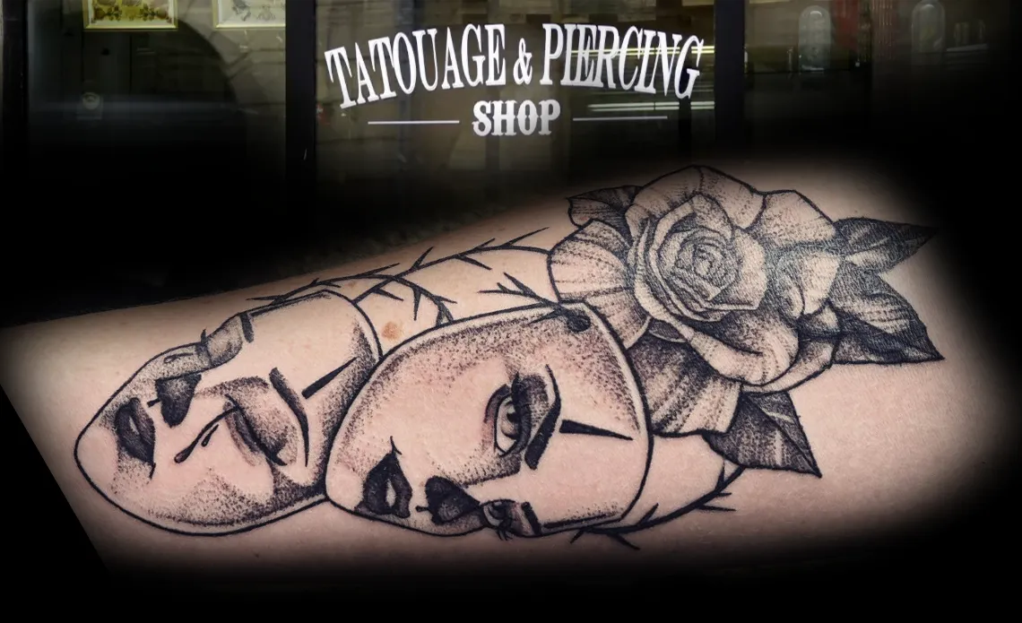 Piercings et Tatouages à Bordeaux, pierceur et tatoueur.