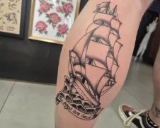 Tatoueur Bordeaux Saint-Michel Le Perce Muraille.